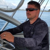 Profile photo of Captain Experiences guide Robert