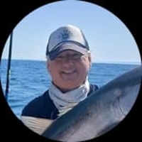 Profile photo of Captain Experiences guide Joey