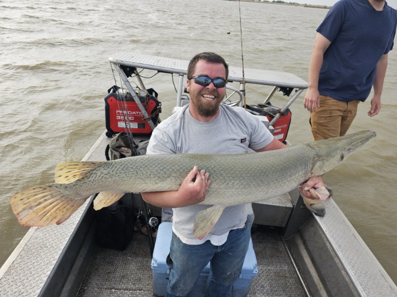 "Alpha" Alligator Gar Bowfishing In Houston