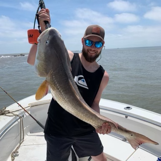 Shark Hunt- 23' Edgewater (June-August) In Galveston