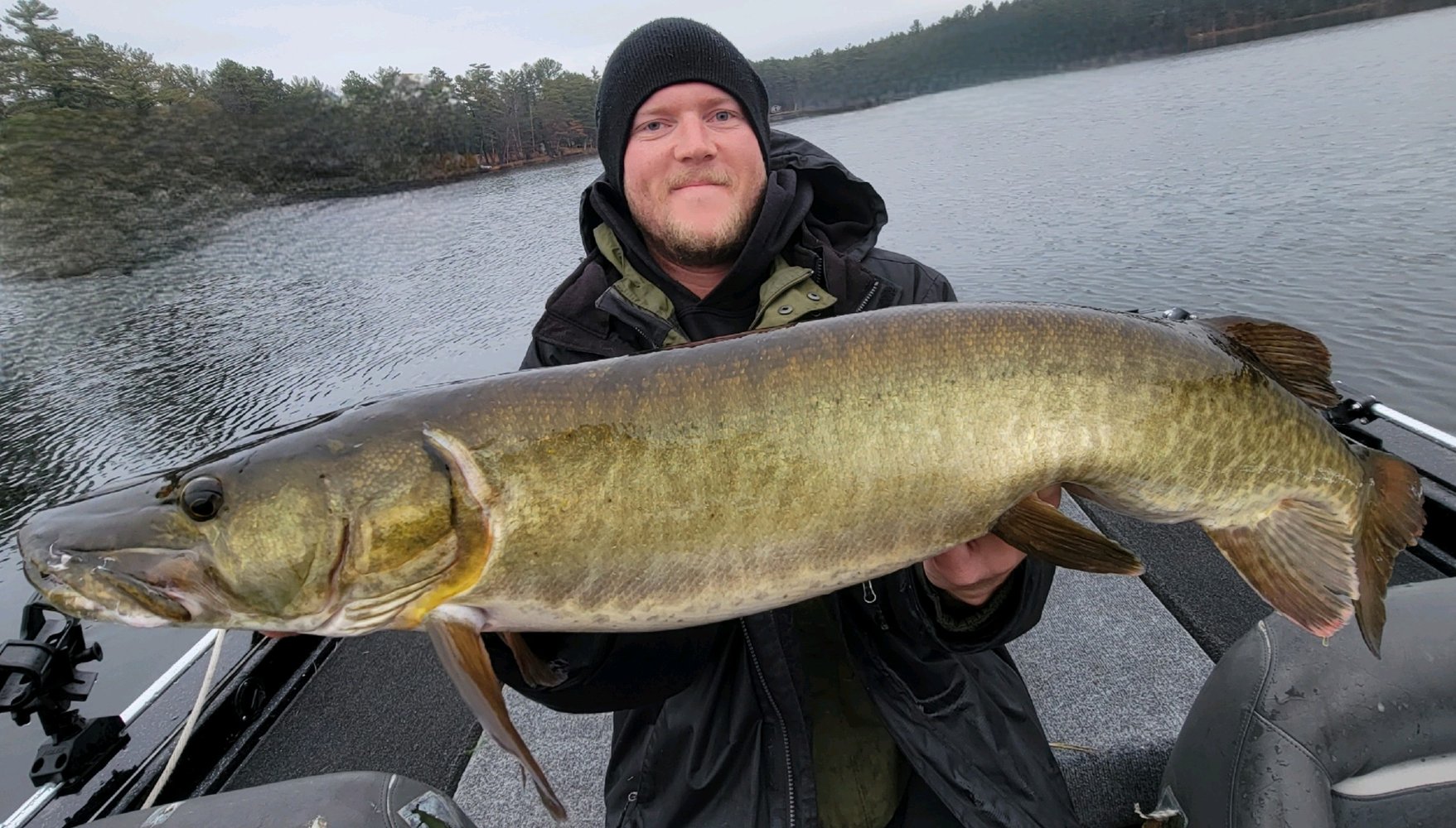 Wallhanger Musky Guide Trips In Eagle River