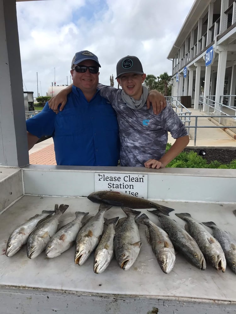 Half Day Bay Fishing With Captain Harry In Hitchcock