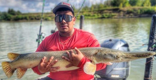 Giant Alligator Gar Adventure In Corsicana