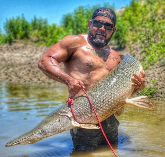 Giant Alligator Gar Adventure In Corsicana