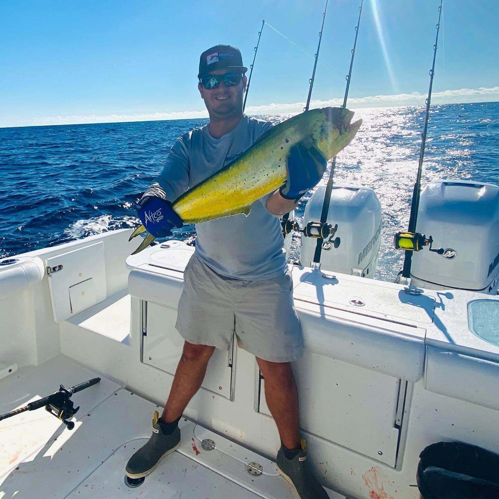 Trolling For Toads - 35’ Everglades In Mount Pleasant