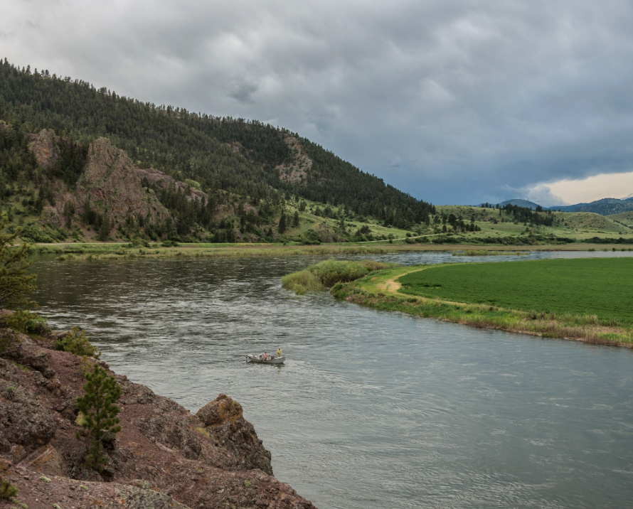 Missouri River Float Trip In Craig