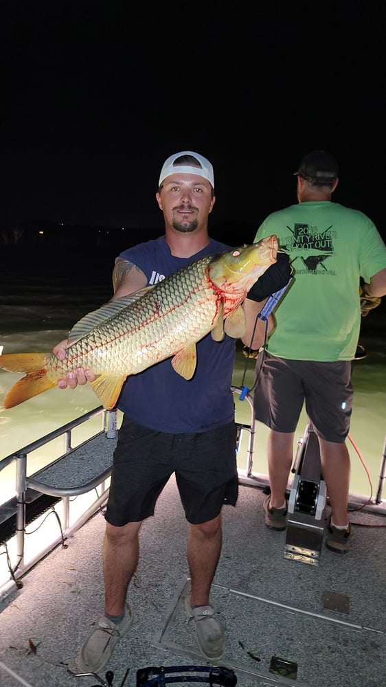 Texas Bowfishing Bonanza In Waco