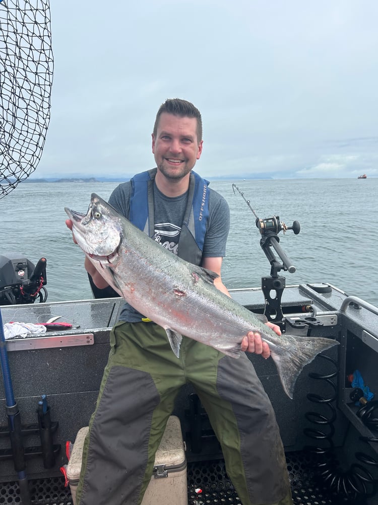 Astoria Salmon Fishing Trip At Buoy 10 In Warrenton