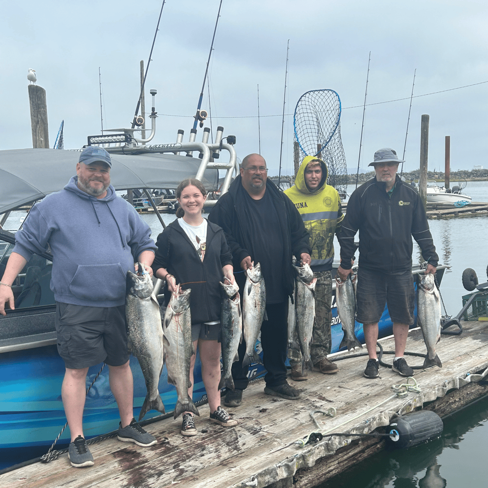 Astoria Salmon Fishing Trip At Buoy 10 In Warrenton