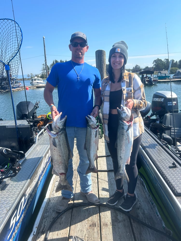 Astoria Salmon Fishing Trip At Buoy 10 In Warrenton