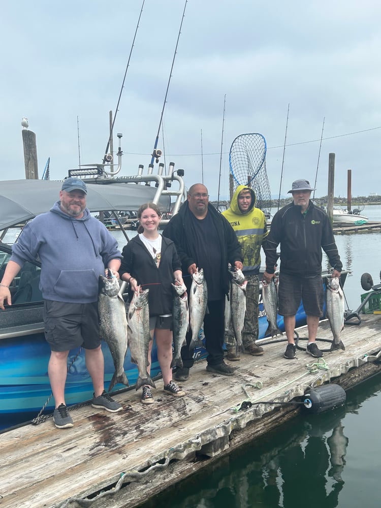 Astoria Salmon Fishing Trip At Buoy 10 In Warrenton