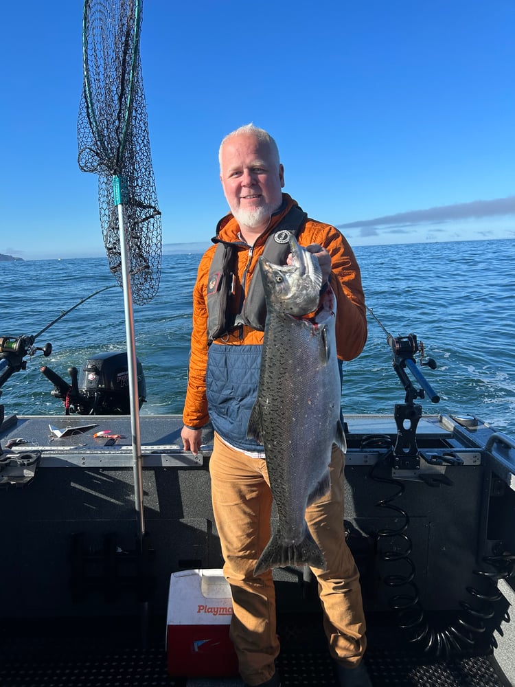 Astoria Salmon Fishing Trip At Buoy 10 In Warrenton