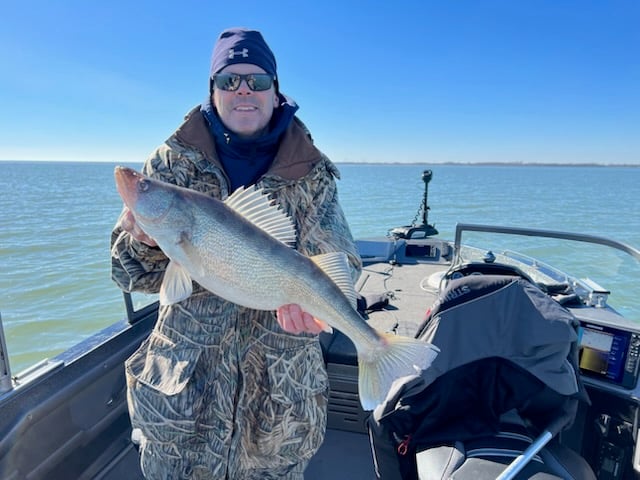 Lake Erie Walleye Hunt In Wyandotte