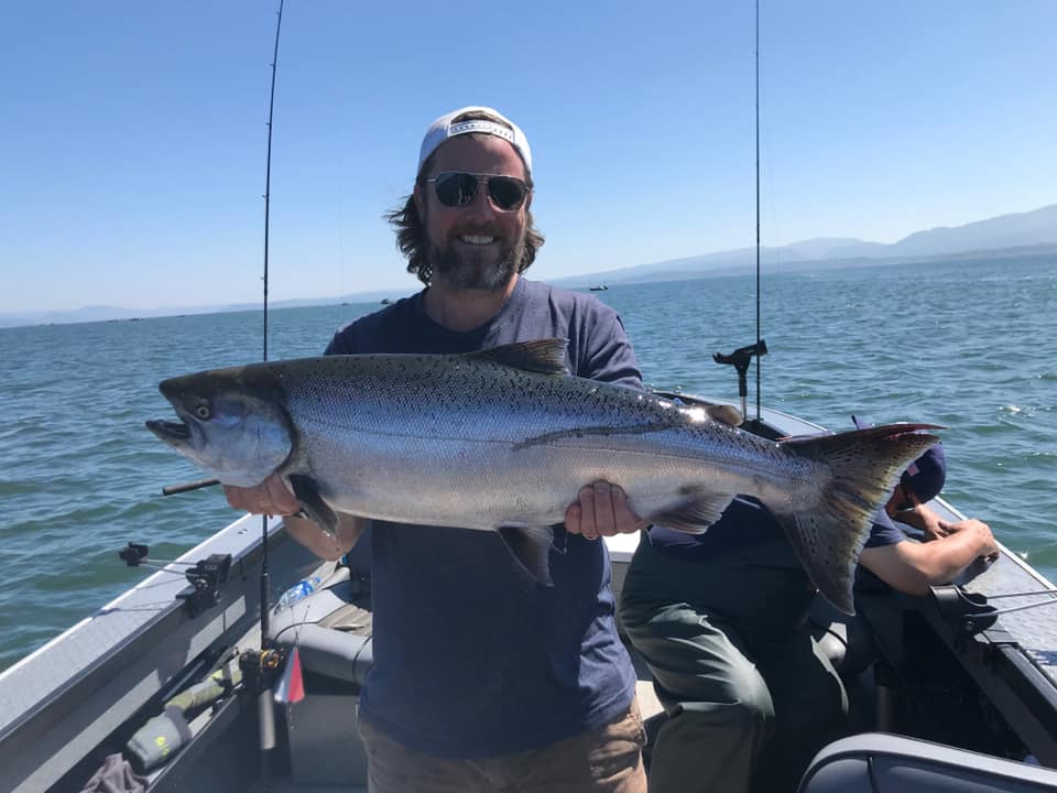 Columbia River Trophy Salmon In Portland