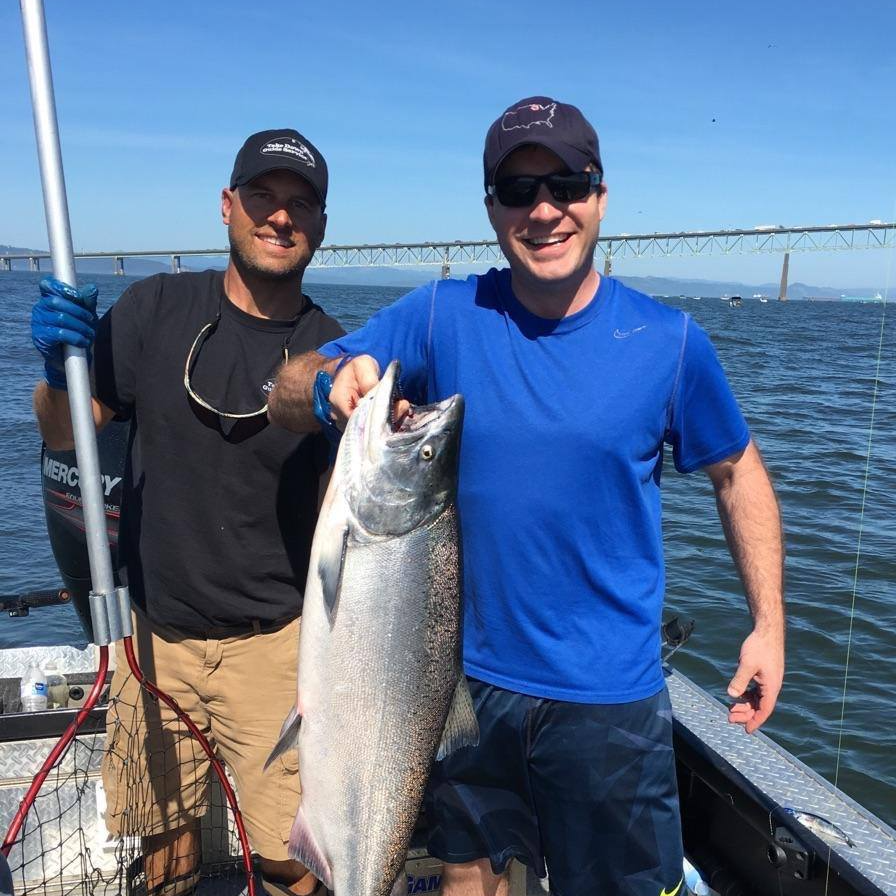 Columbia River Trophy Salmon In Portland