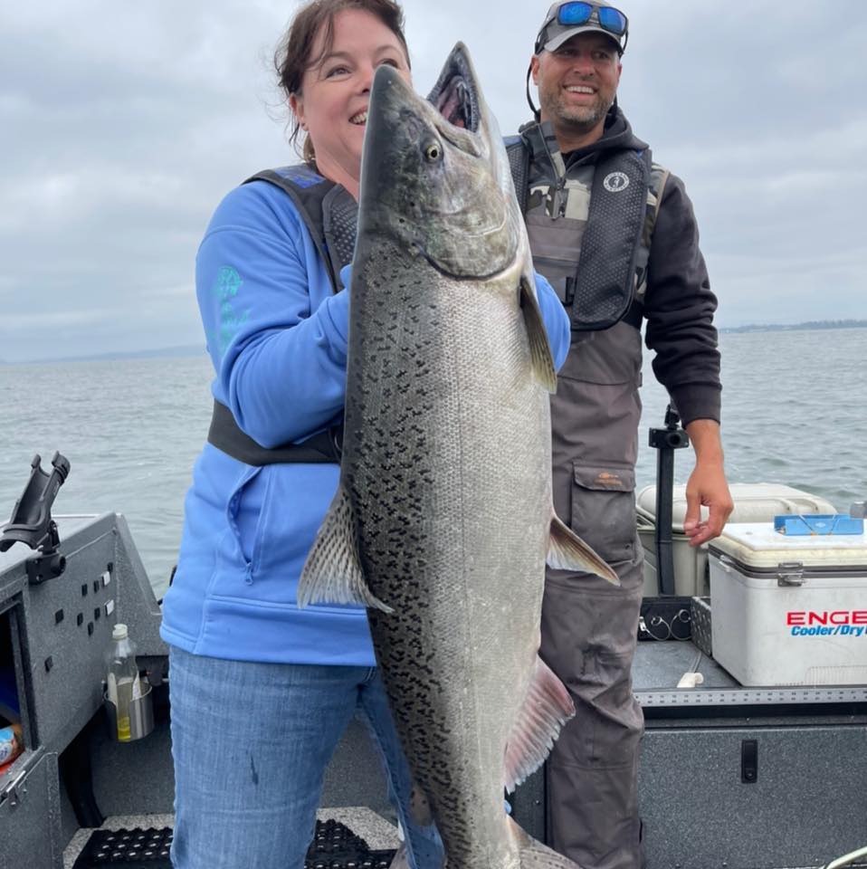 Columbia River Trophy Salmon In Portland