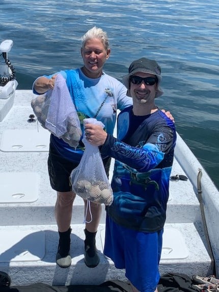 Scallop Hunting! In Crystal River