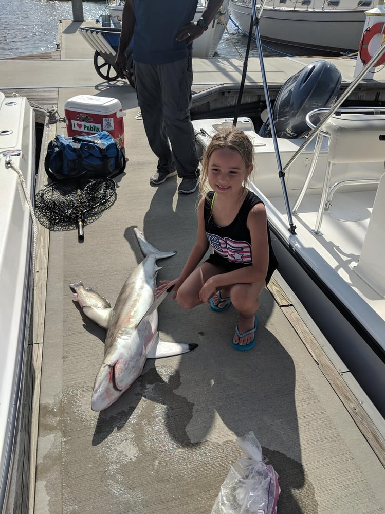 Tampa Bay Sharkfest - 25’ Sportsman In Ruskin