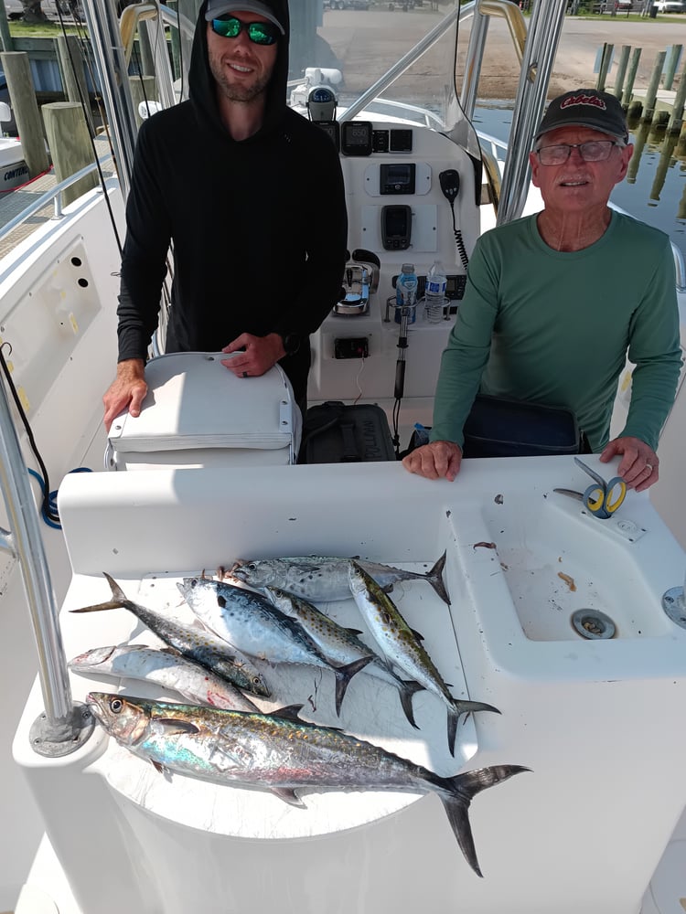 Offshore Fishing 4-People In Dauphin Island