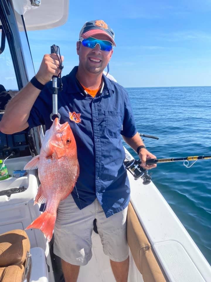 Red Snapper Run - 25' Sea Hunt In Orange Beach