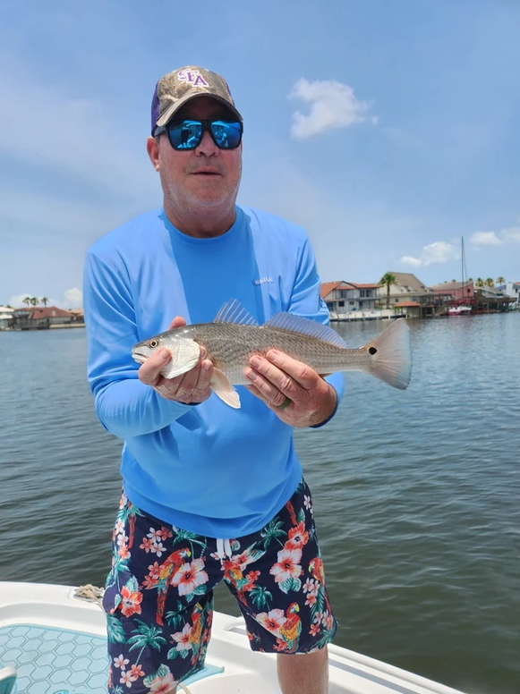 State Water Reef / Shrimp Boat / Rigs In Port Aransas