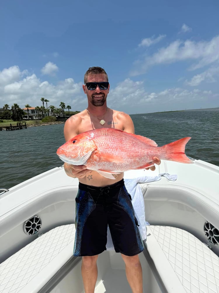 State Water Reef / Shrimp Boat / Rigs In Port Aransas