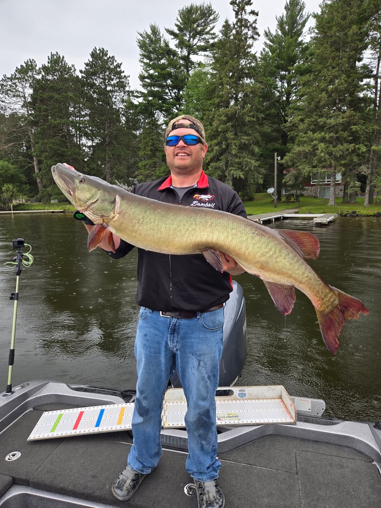 1/2 Day Musky Fishing In Eagle River