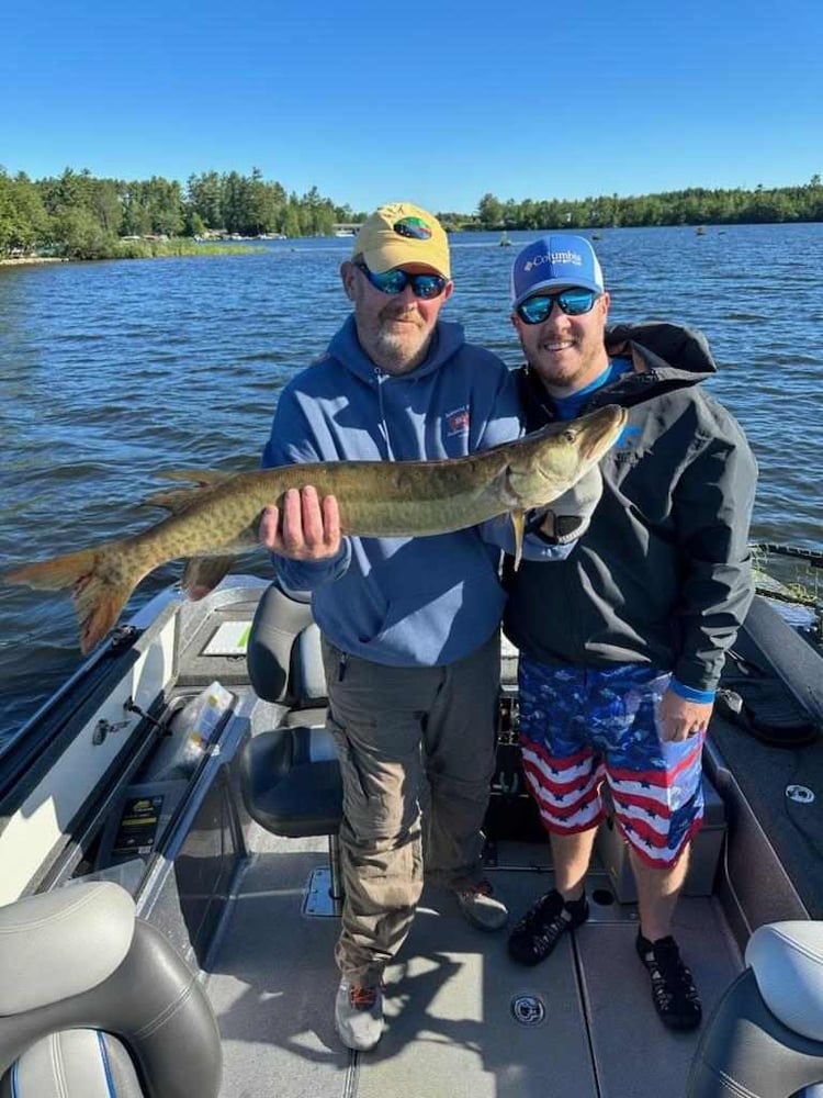 1/2 Day Musky Fishing In Eagle River