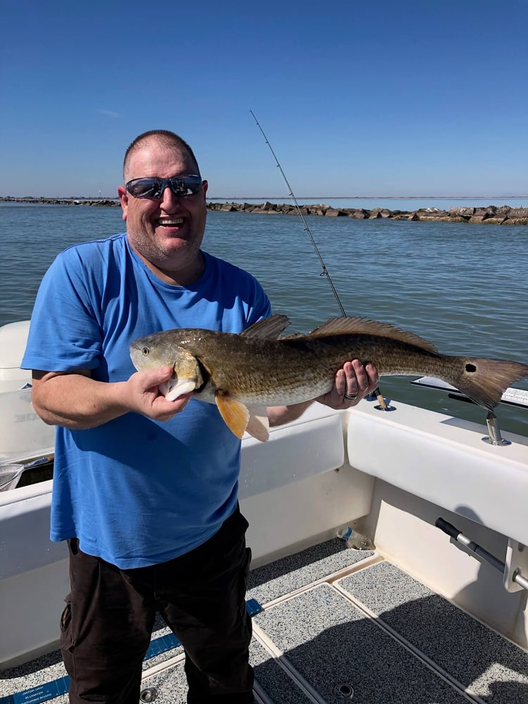 Jetty/Channel Trip - 39’ Contender In Hitchcock