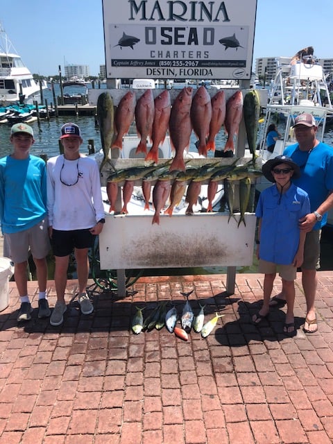 8 Hour Offshore Federal Boat In Destin