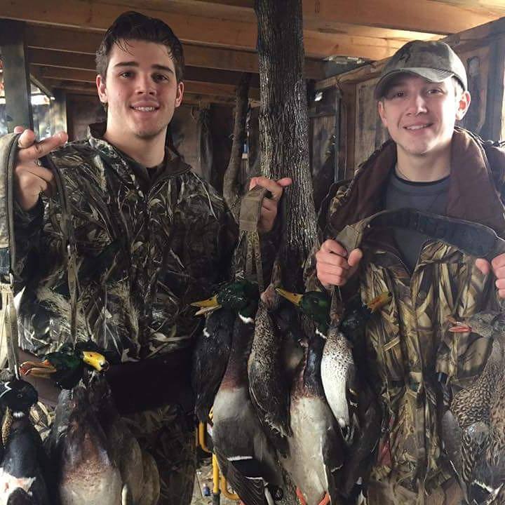 Duck Hunting W/ Lodging Available In Fisher