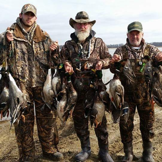 Duck Hunting W/ Lodging Available In Fisher