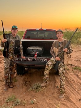 West Texas Weekday Dove Hunt In Andrews