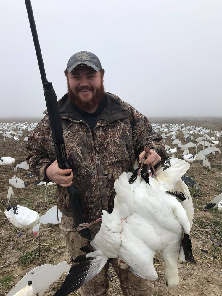 Goose Hunts W/ Lodging Available In Fisher