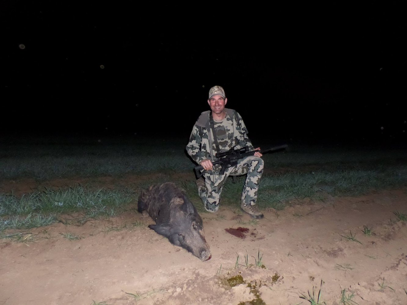 Unlimited-Hog-Hunts In Seymour