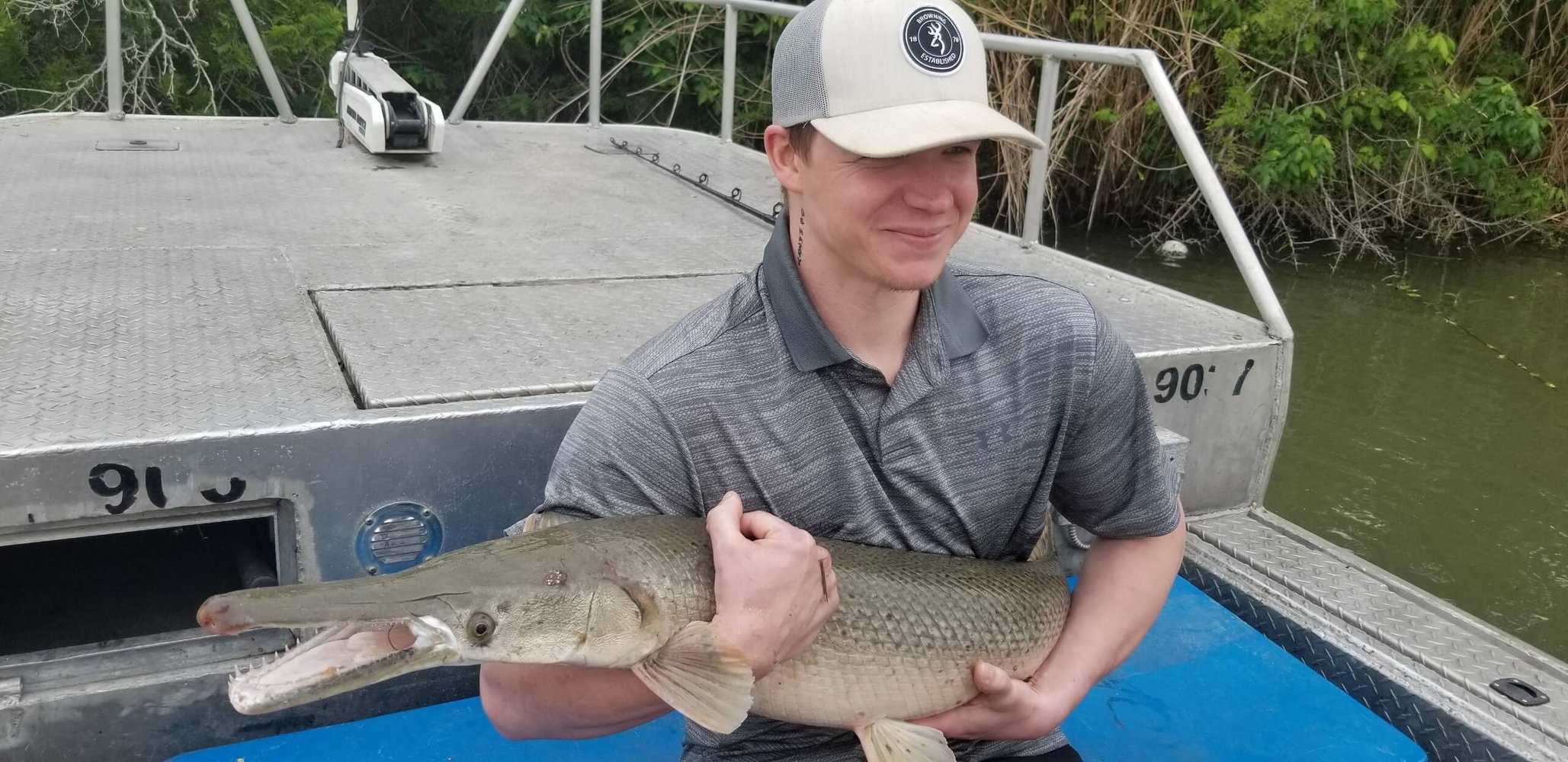 "Alpha" Alligator Gar Bowfishing In Houston