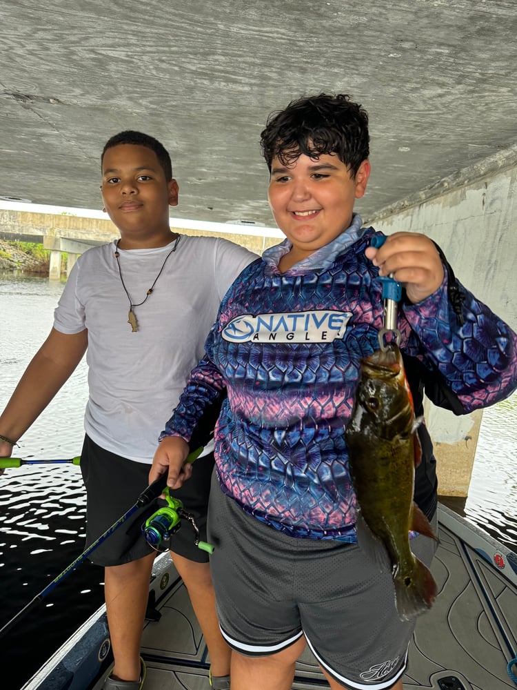 South Florida Diverse Fishing In Montura