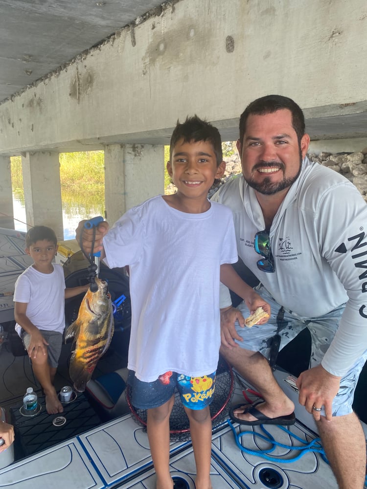 South Florida Diverse Fishing In Montura