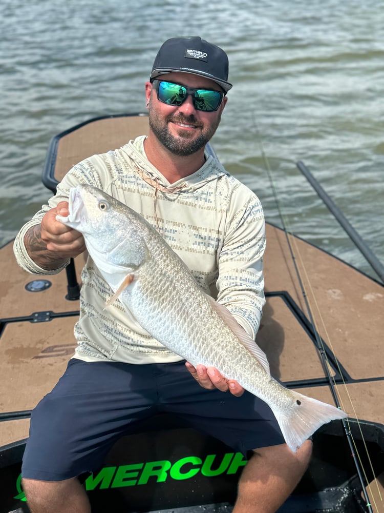 1/2 Day Fly Fishing/ Conventional Sight Fishing In South Padre Island