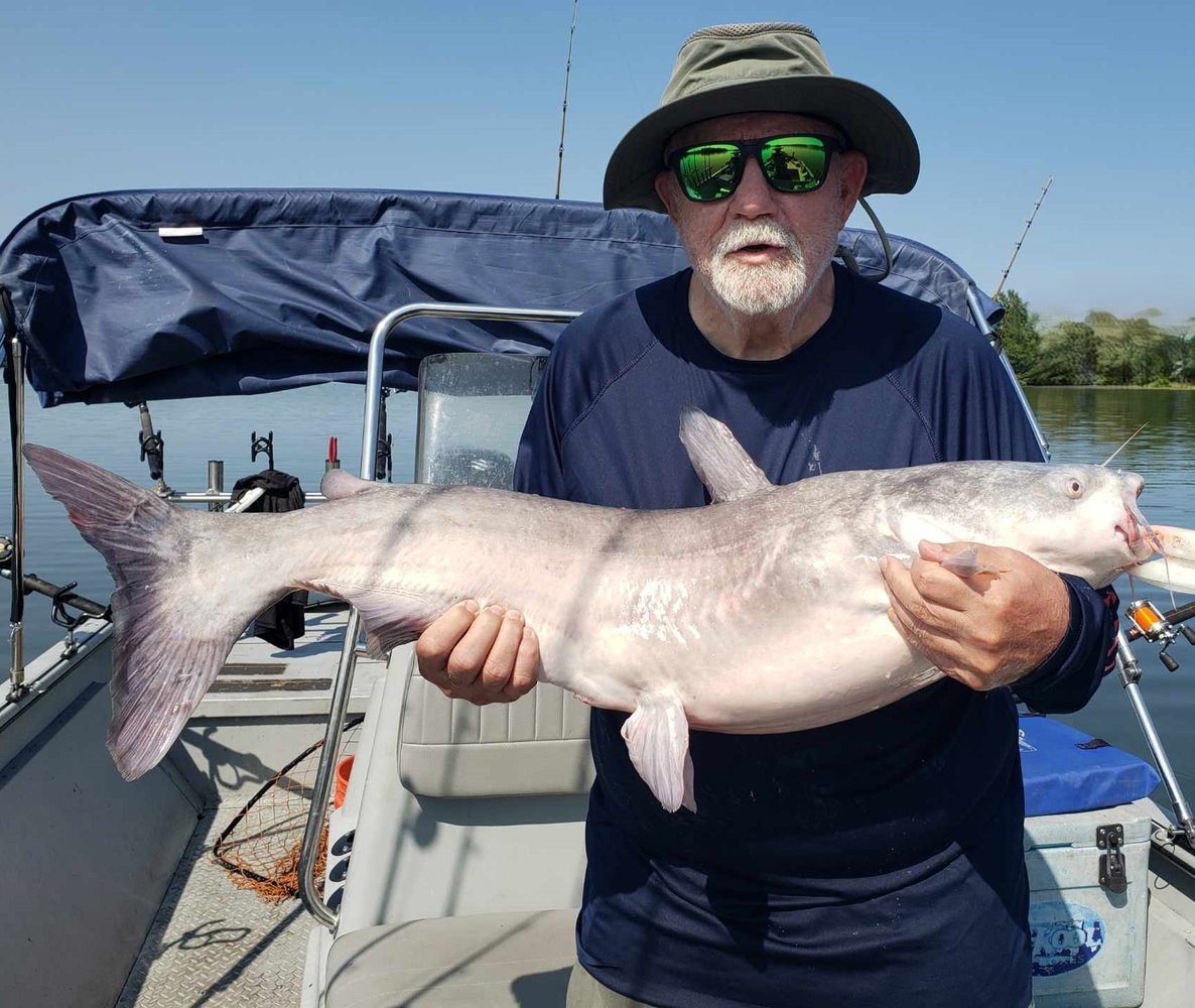 Tennessee River Fishing Trip In Chattanooga