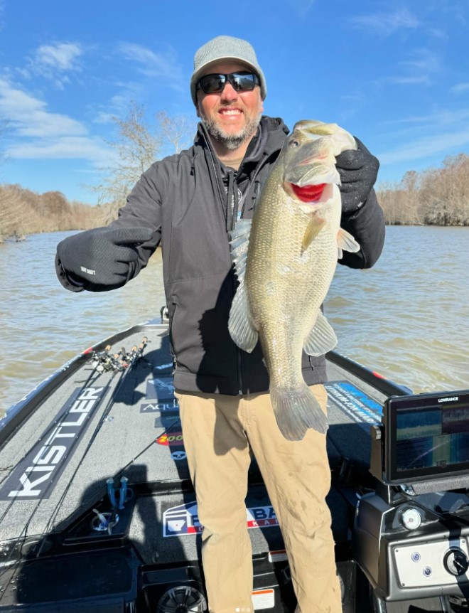 Pro Bass Adventure: Fish Arkansas' Top Lakes In Hot Springs