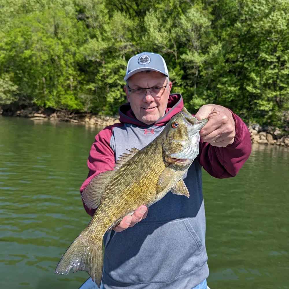 Eastern TN Smallmouth Float Trips In Sevierville