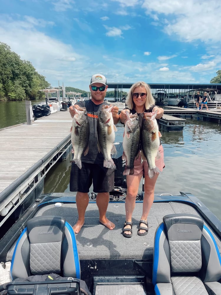 Fishing Lake Of The Ozarks With A Pro In Lake Ozark