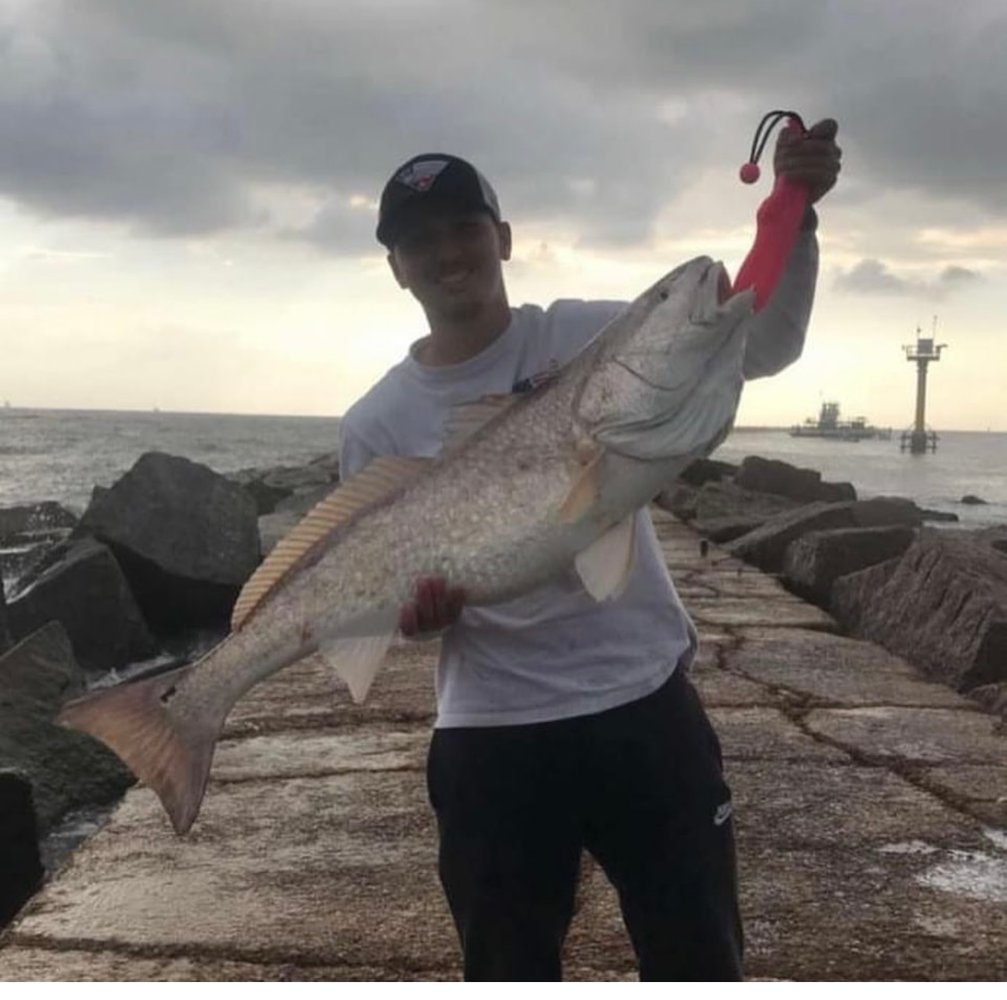 Bull Red Jetty Adventure In Port Aransas