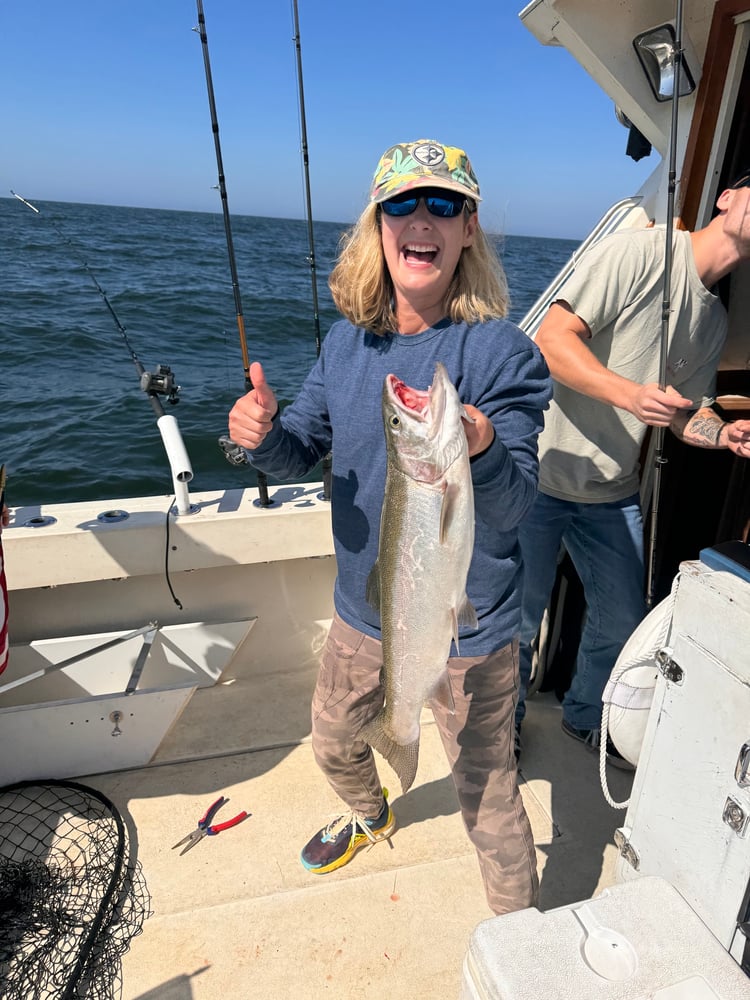 Lake Erie Premium Walleye Experience In Grand River