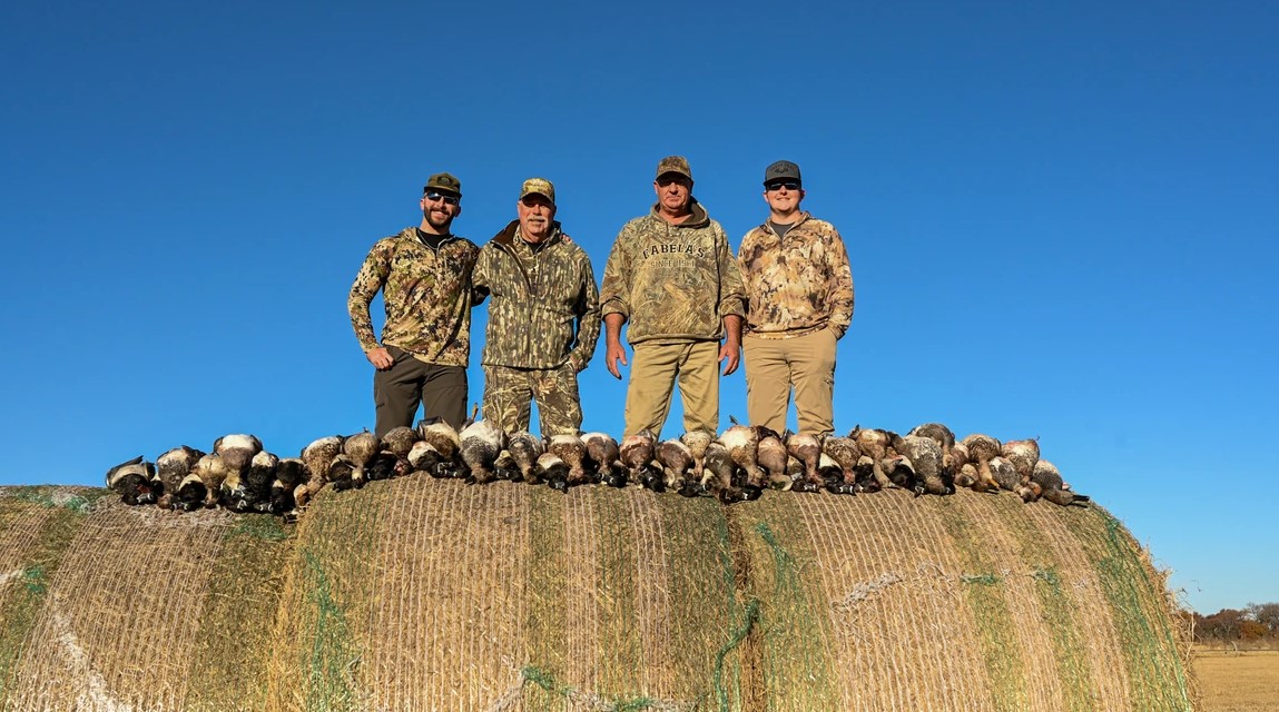 Central Texas Duck Hunts W/ Lodging In Eastland