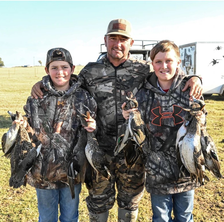 Central Texas Duck Hunts W/ Lodging In Eastland