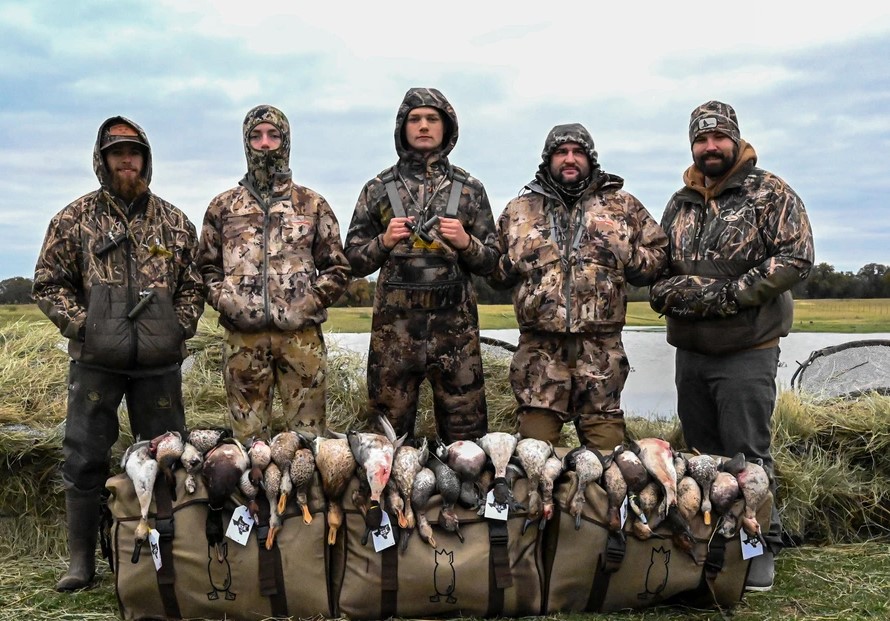 Central Texas Duck Hunts W/ Lodging In Eastland