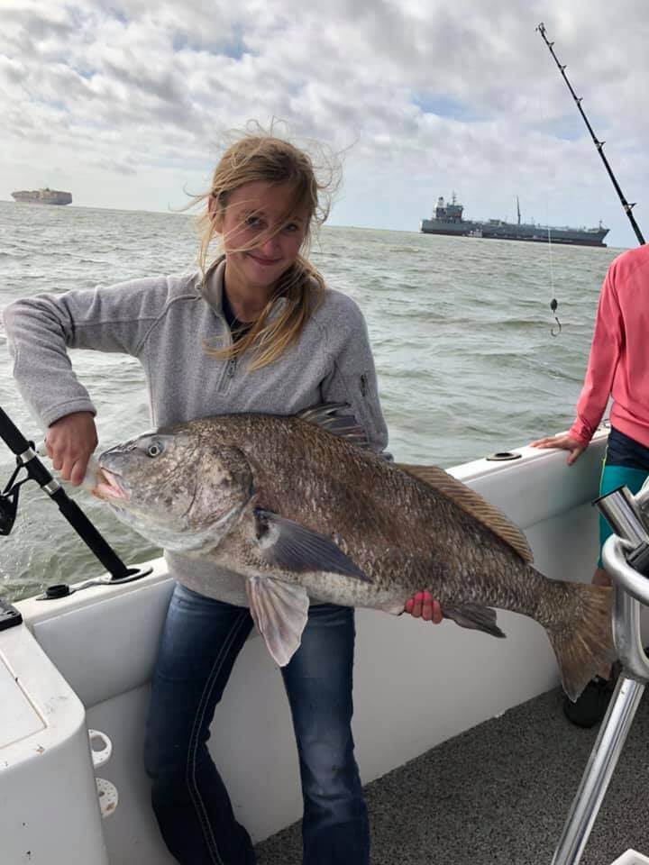 Shark Hunt- 23' Edgewater (June-August) In Galveston