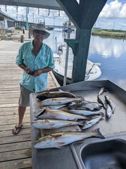 Redfish, Speckled Trout / Spotted Seatrout fishing in Sulphur, Louisiana